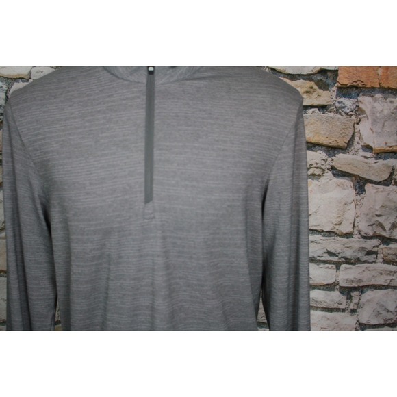 TRAVIS MATTHEW Men's Jersey Gray Chest Strip 1/4 zip Mock Neck Poly Cotton L - Picture 9 of 15